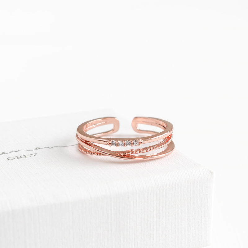 Phoebe Line Ring