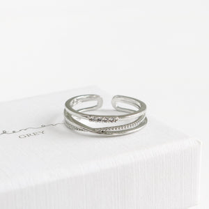 Phoebe Line Ring