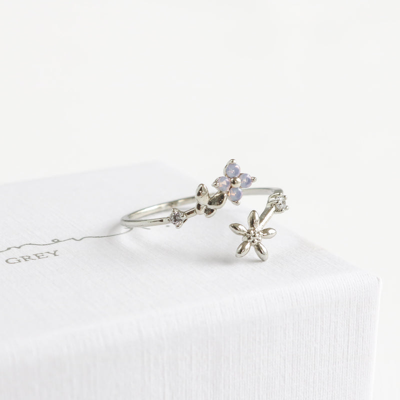 Daisy Butterfly Blossom Ring