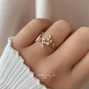 Ballet Pink Pearl Leaf Ring