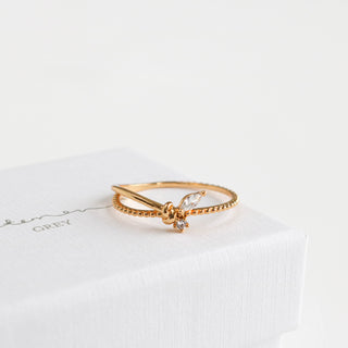 Spark Knot Ring