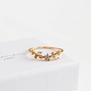 Victoria White Vine Ring