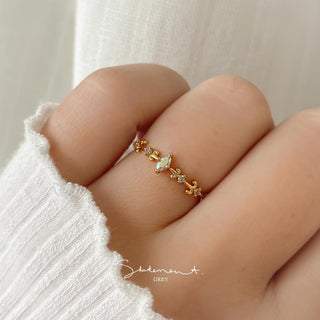 Tiana Iridescent Ring