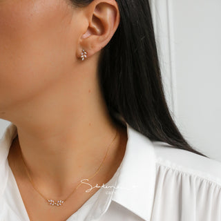 Petal-kissed Leaf Vine Necklace