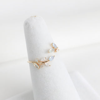 Bleu Leaf Ring