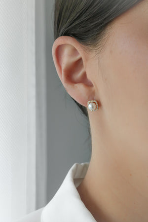 Nova Pearl Earrings