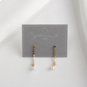 Disk Chain Drop Pearl Earrings