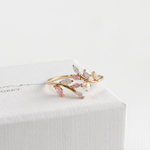 Ballet Pink Pearl Leaf Ring