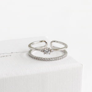 Laura Line Ring