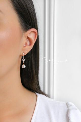 Mariella Crystal Pearl Drop Earrings