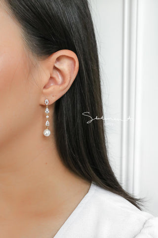Como Crystal Pearl Drop Earrings