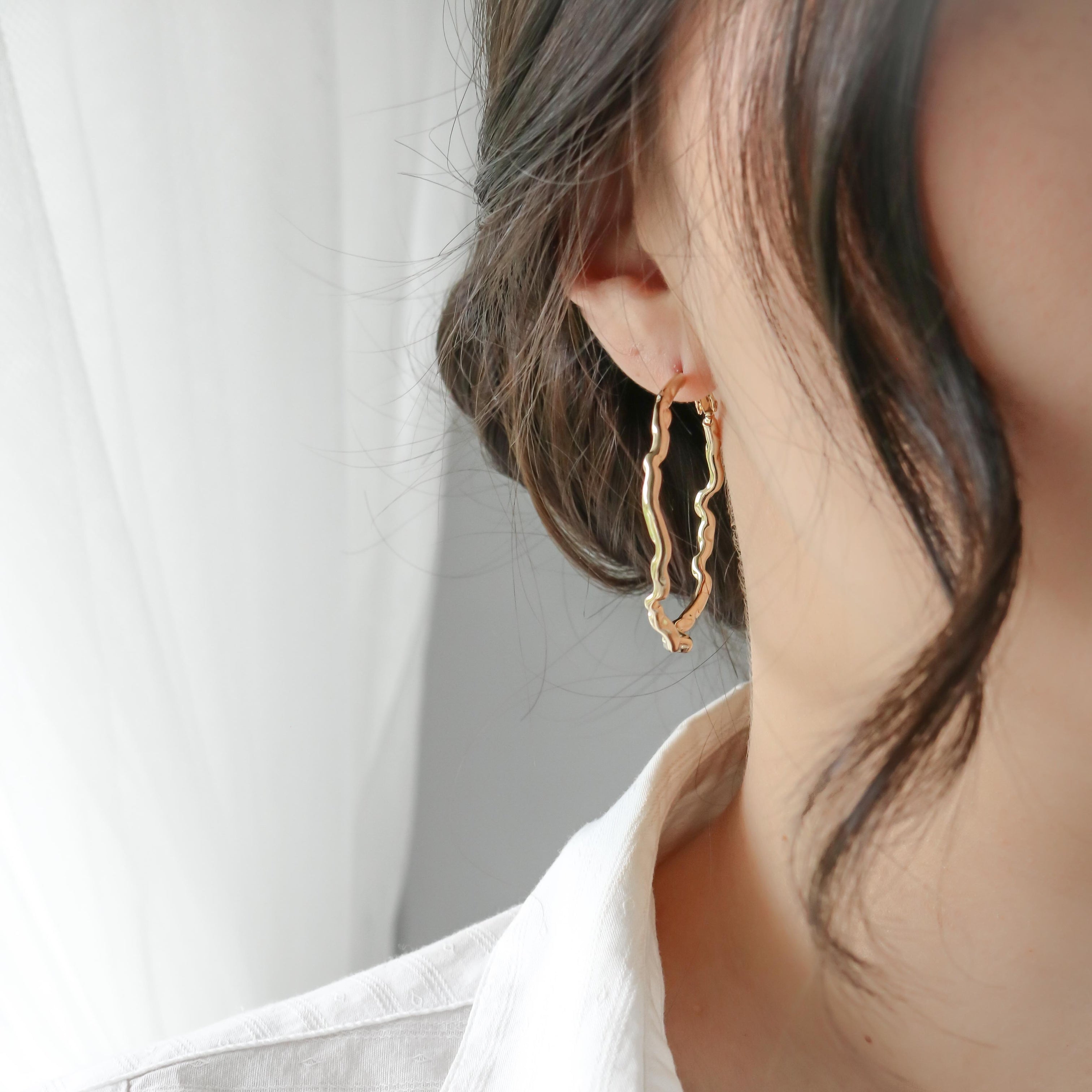 【TATIANA】BALL D RING HOOP EARRING★ピアス★送料・関税込 TATIANA(タチアナ) ピアス(レディース) - 海外通販のBUYMA