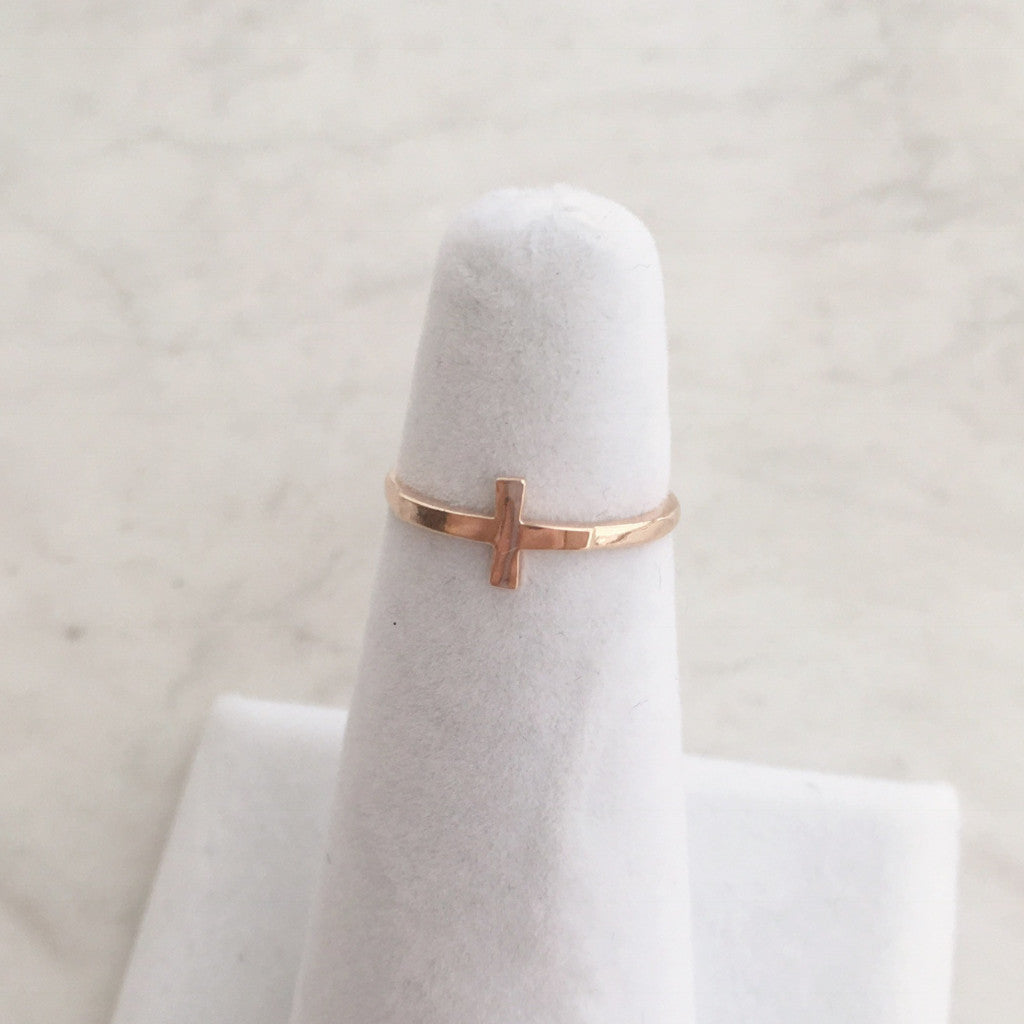 Reversible Cross and Crystal Ring
